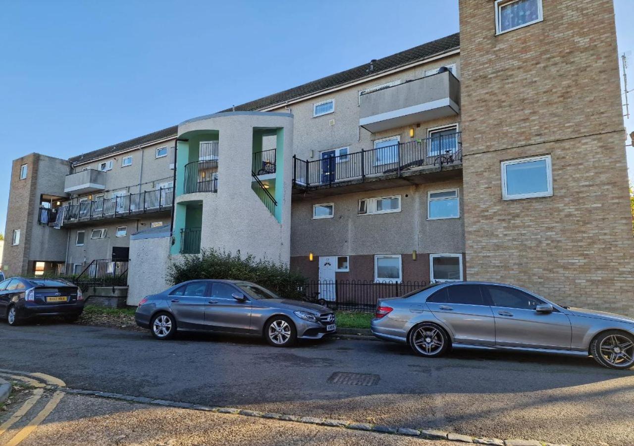Private Room In London Enfield With Parking 外观 照片
