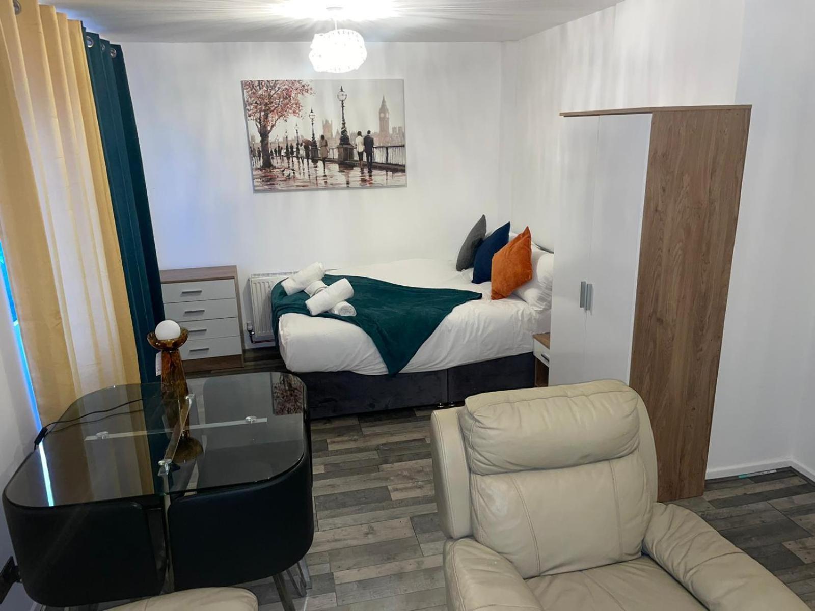 Private Room In London Enfield With Parking 外观 照片