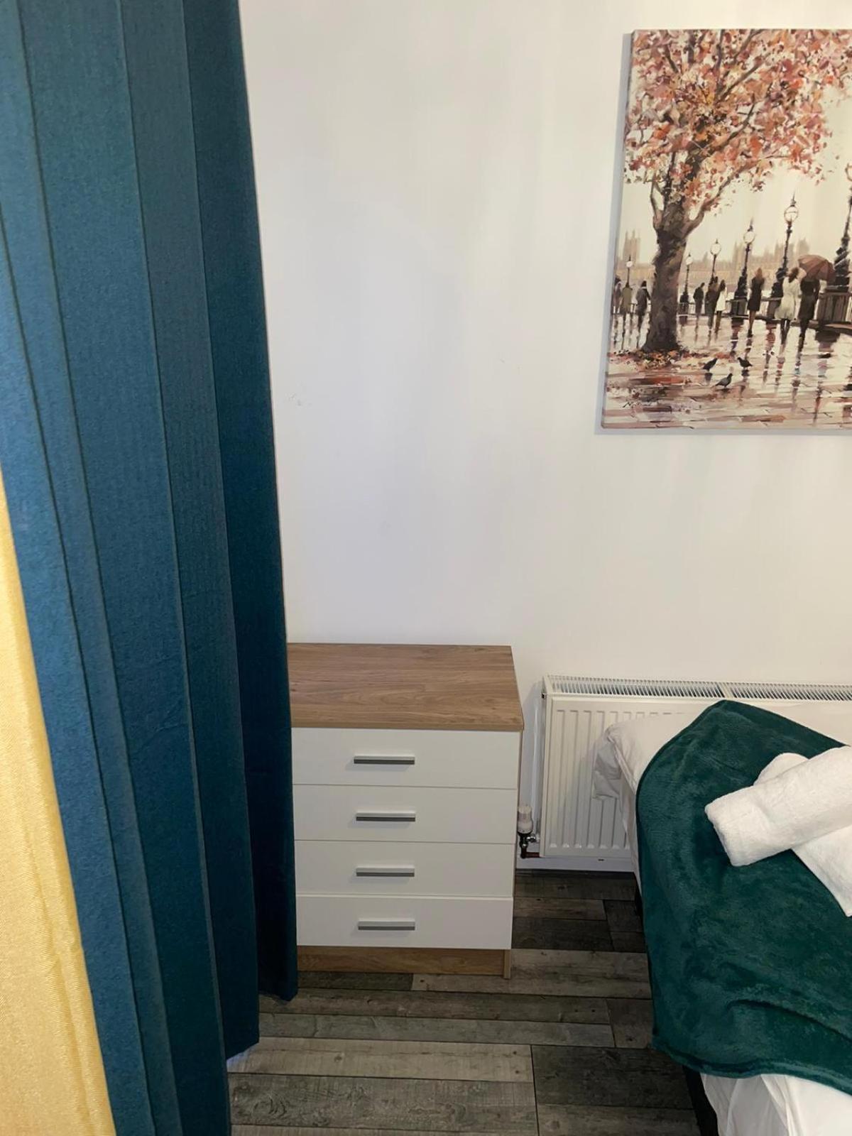 Private Room In London Enfield With Parking 外观 照片