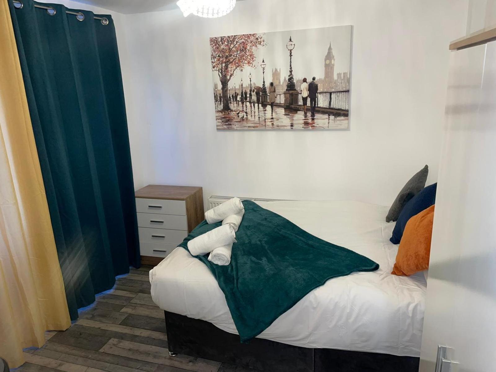 Private Room In London Enfield With Parking 外观 照片